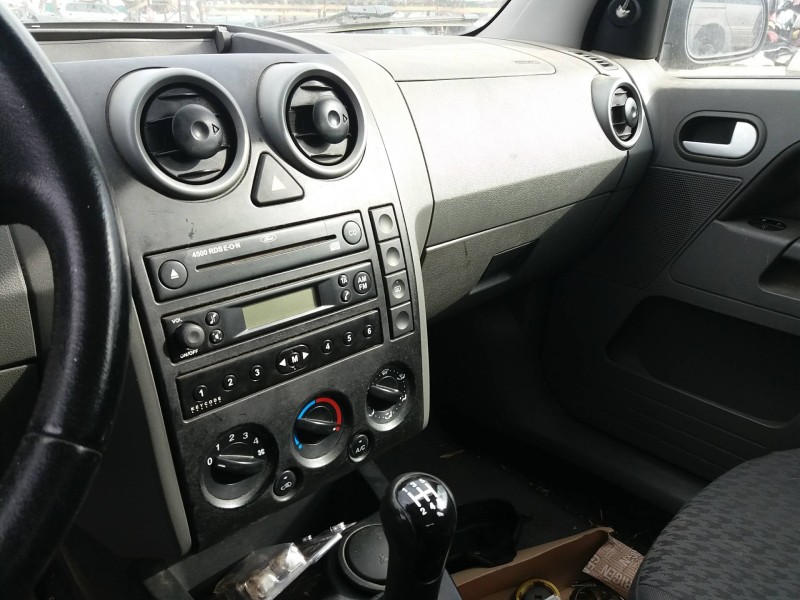 ford fusion (cbk) 1.4 16v cat   |   0.02 - ... | 2002 | 80 cv / 59 kw del año 2002