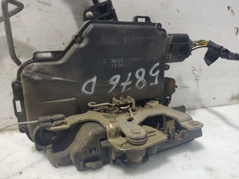 Recambio de cerradura puerta delantera derecha para seat leon (1m1) 1.9 tdi referencia OEM IAM 3B1837016C  