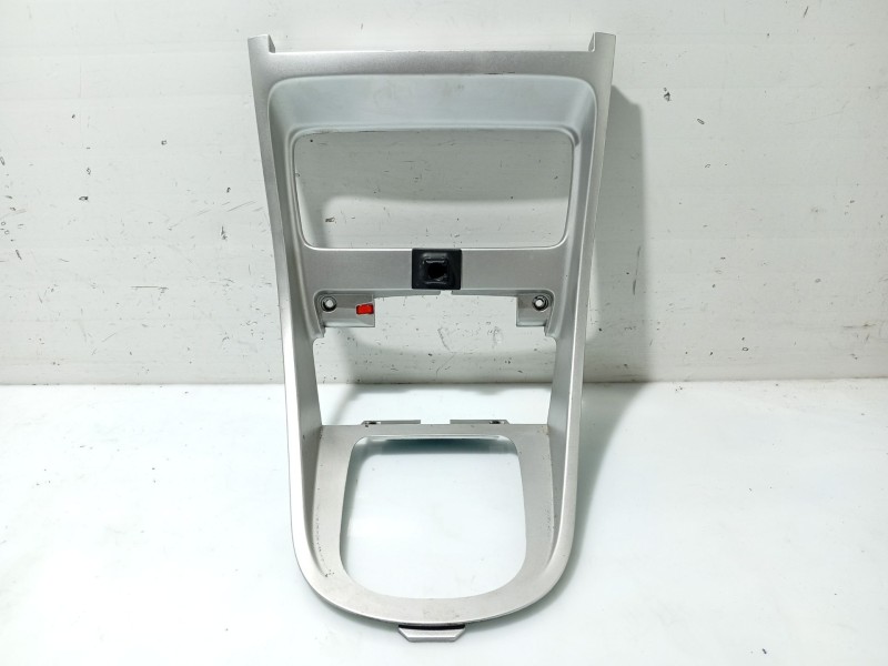 Recambio de moldura para peugeot 307 sw (3h) 1.6 hdi 90 referencia OEM IAM 9651943877  