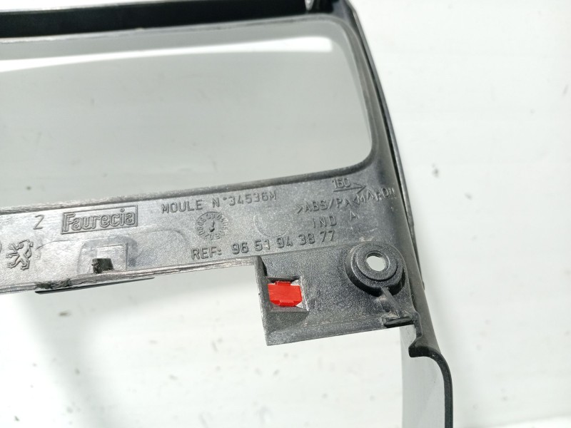 Recambio de moldura para peugeot 307 sw (3h) 1.6 hdi 90 referencia OEM IAM 9651943877  