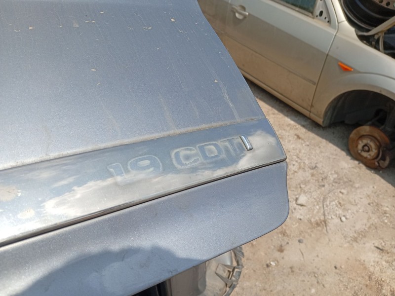 Recambio de moldura para opel vectra c (z02) 1.9 cdti (f69) referencia OEM IAM 13221181 174035 