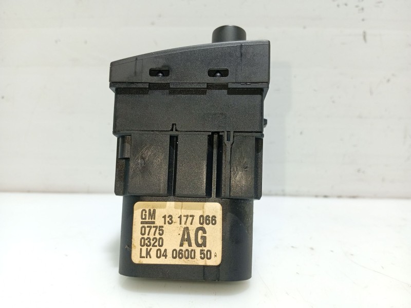 Recambio de mando luces para opel vectra c (z02) 1.9 cdti (f69) referencia OEM IAM 13177066  