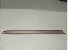 Recambio de moldura para mercedes-benz 190 (w201) d 2.5 (201.126) referencia OEM IAM 2018890263  