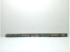 Recambio de moldura puerta delantera izquierda para renault clio iii (br0/1, cr0/1) 1.5 dci (c/br0g, c/br1g) referencia OEM IAM  2