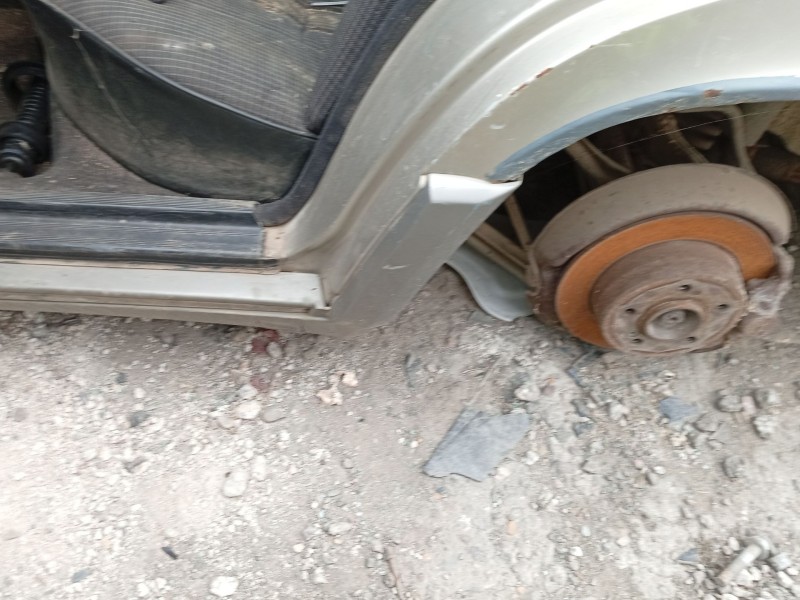 Recambio de moldura para mercedes-benz 190 (w201) d 2.5 (201.126) referencia OEM IAM A2016902962  