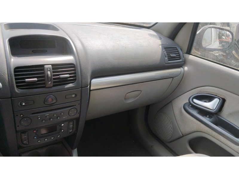 renault clio ii (bb_, cb_) del año 2003