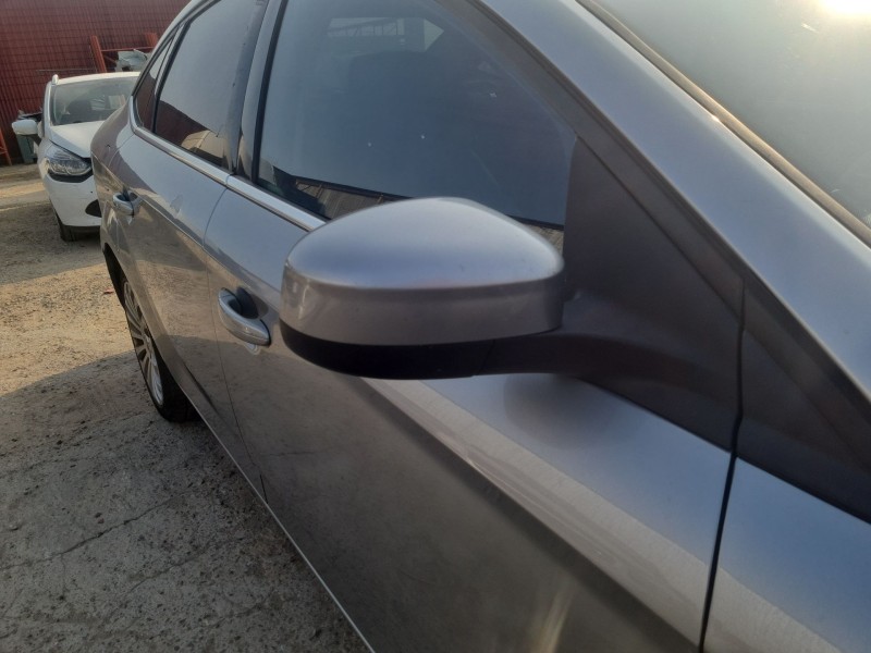 ford mondeo iv sedán (ba7) del año 2009