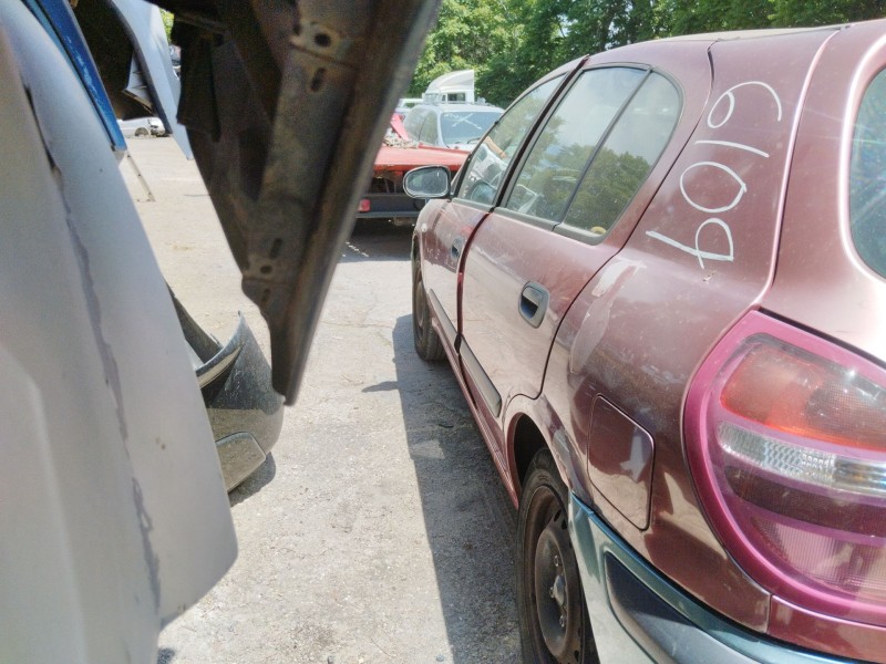 nissan almera ii hatchback (n16) del año 2001