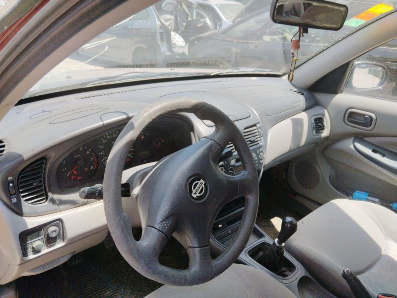 nissan almera ii hatchback (n16) del año 2001