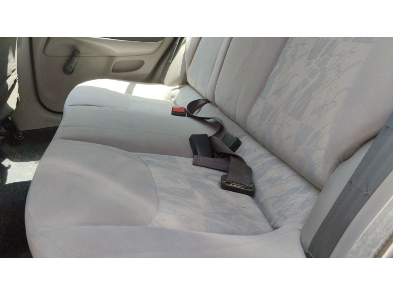 nissan almera ii hatchback (n16) del año 2001