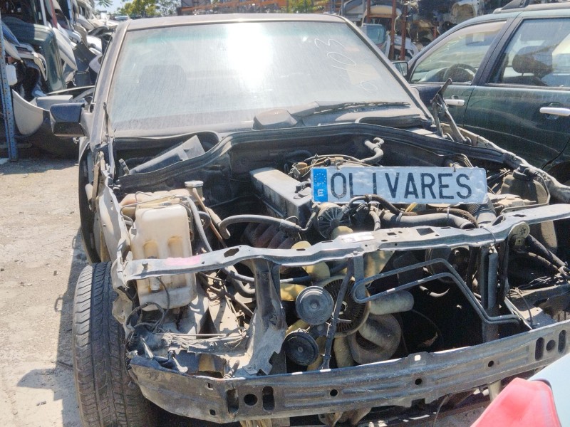 mercedes-benz 124 sedán (w124) del año 2000