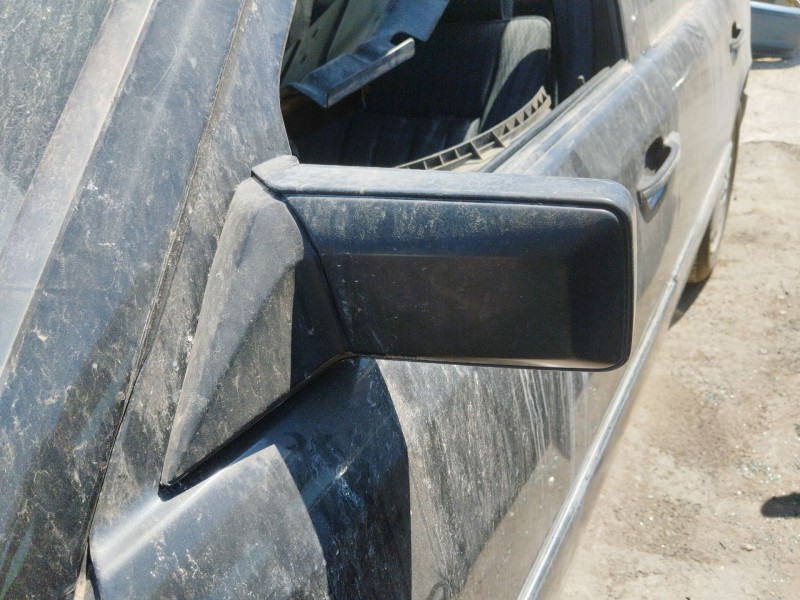 mercedes-benz 124 sedán (w124) del año 2000