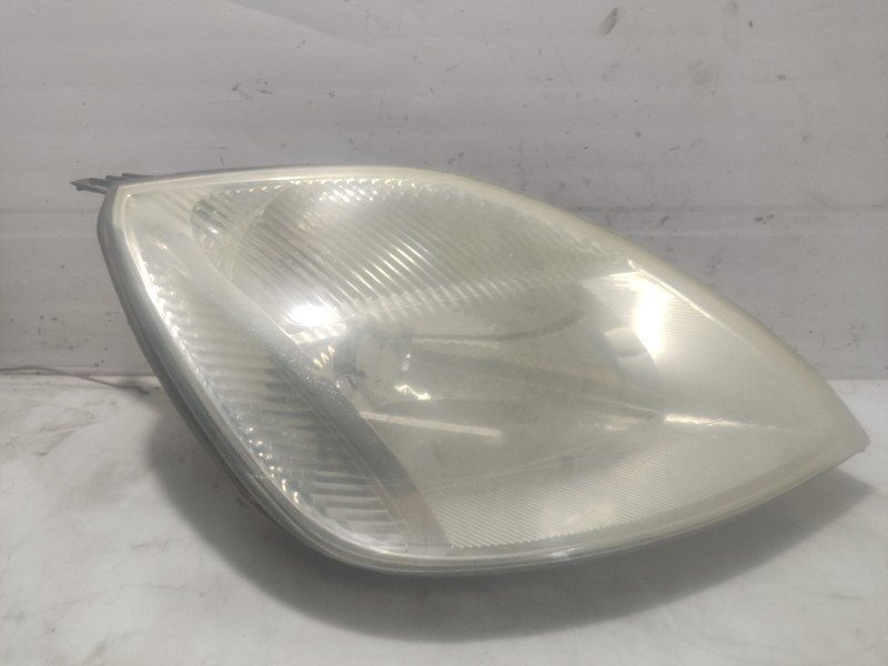 Recambio de faro derecho para ford fiesta (cbk) 1.4 tdci cat referencia OEM IAM 1320348  