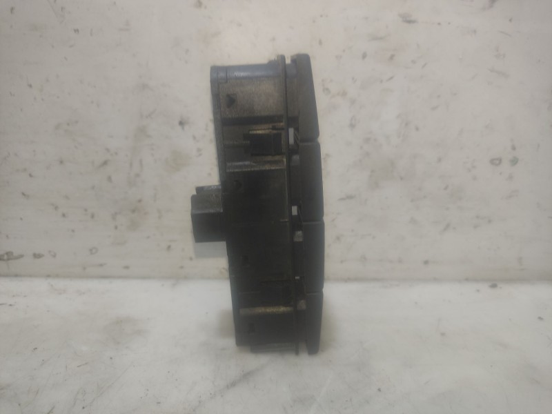 Recambio de interruptor para ford fiesta (cbk) 1.4 tdci cat referencia OEM IAM 2S68TC621AC  