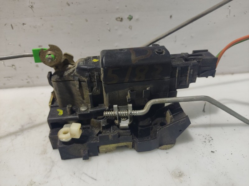 Recambio de cerradura puerta delantera derecha para nissan interstar (x70) referencia OEM IAM 8050200QAJ  