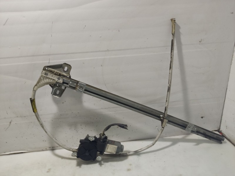 Recambio de elevalunas delantero derecho para nissan interstar (x70) referencia OEM IAM 8070000QAF  