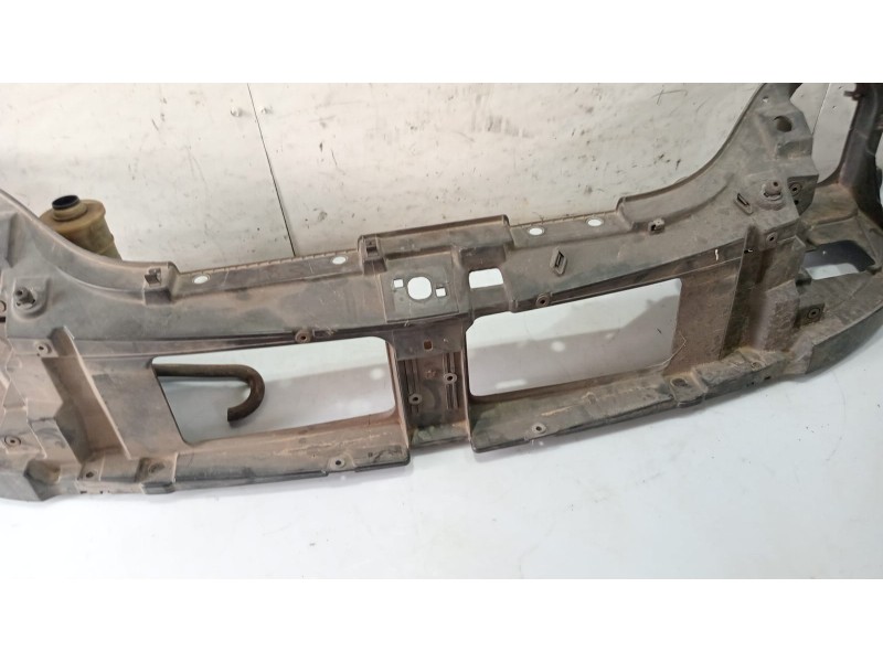 Recambio de panel frontal para nissan interstar (x70) referencia OEM IAM 6250000QAB  