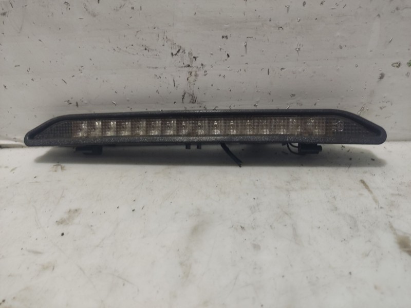 Recambio de luz central de freno para opel zafira a referencia OEM IAM 90582025  