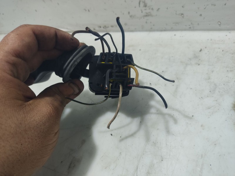 Recambio de mando limpia para opel zafira a referencia OEM IAM 092115275  