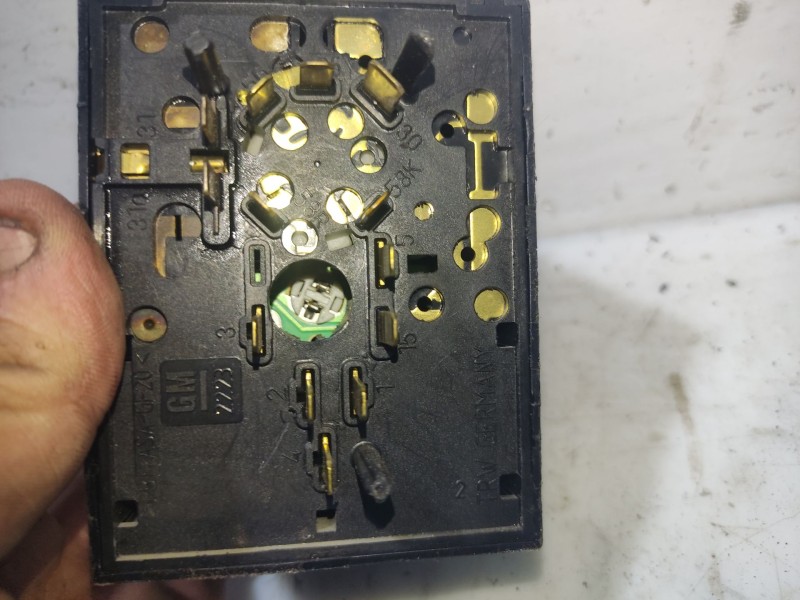 Recambio de mando luces para opel zafira a referencia OEM IAM 09133249 09138347 