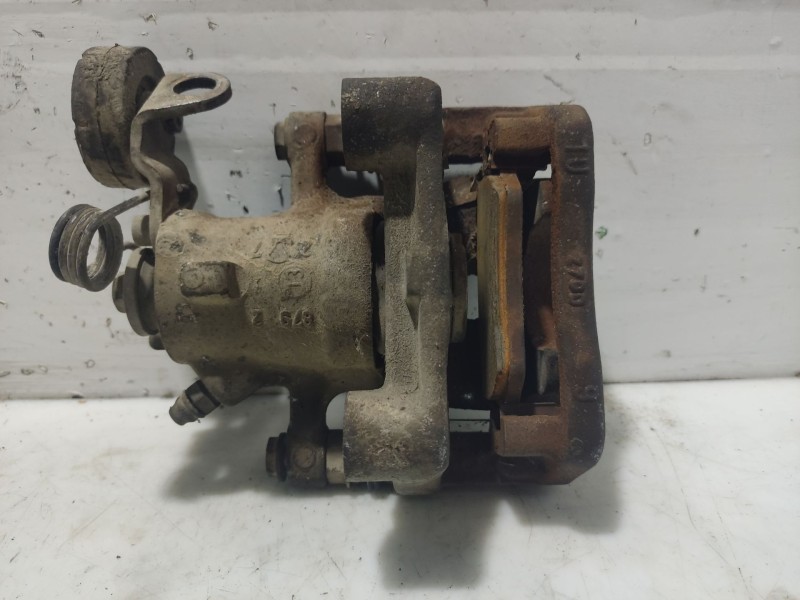Recambio de pinza freno trasera derecha para opel zafira a referencia OEM IAM 5542276  
