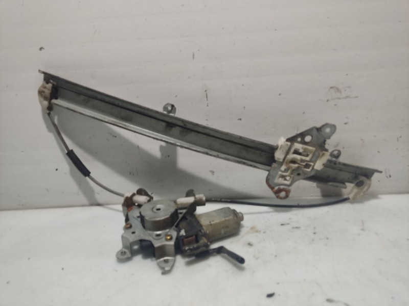 Recambio de elevalunas delantero derecho para nissan almera ii (n16) 2.2 di referencia OEM IAM 807204M401  