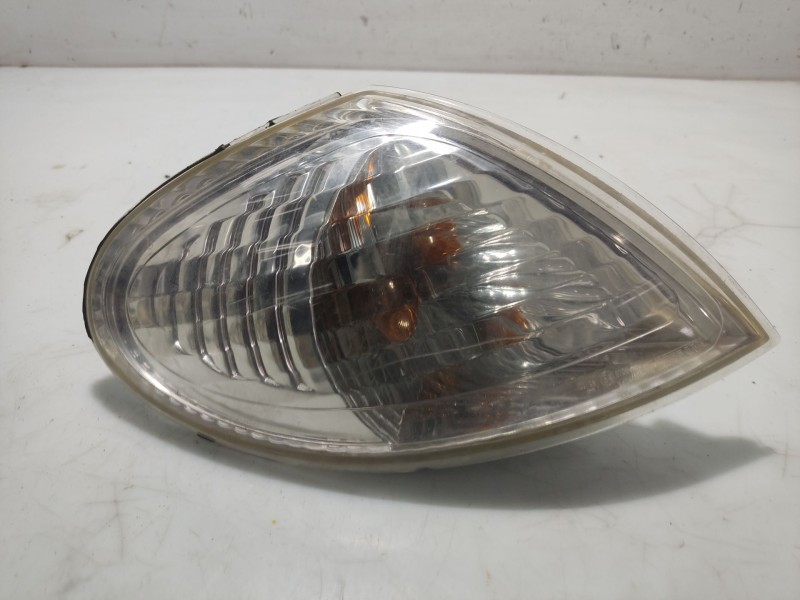 Recambio de faro antiniebla derecho para nissan almera ii (n16) 2.2 di referencia OEM IAM 261504M426  