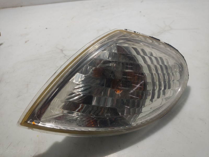 Recambio de faro antiniebla izquierdo para nissan almera ii (n16) 2.2 di referencia OEM IAM 261554M426  