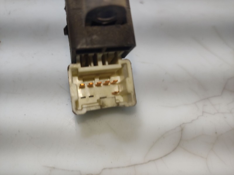 Recambio de mando elevalunas trasero izquierdo para nissan almera ii (n16) 2.2 di referencia OEM IAM 82961BM700  