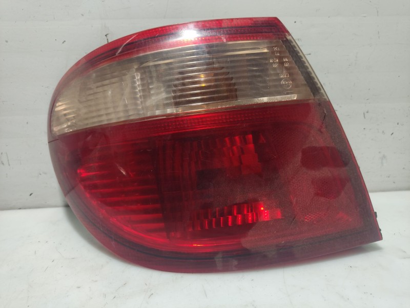 Recambio de piloto trasero izquierdo para nissan almera ii (n16) 2.2 di referencia OEM IAM 265555M528  