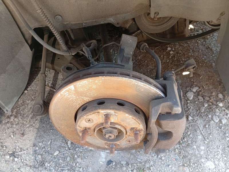 Recambio de mangueta delantera derecha para kia carens i monospace (fc, fj) 2.0 crdi referencia OEM IAM 1K2JT33021B  