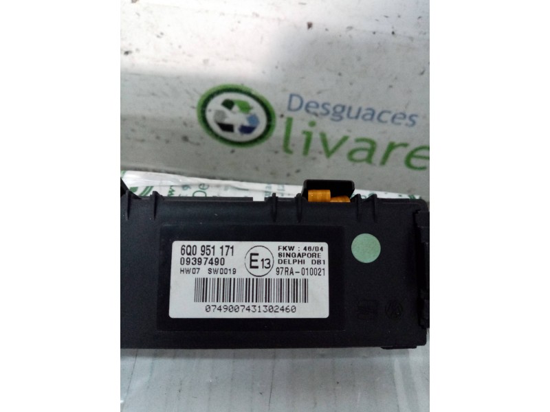 Recambio de modulo electronico para  referencia OEM IAM 6Q0951171 09397490 
