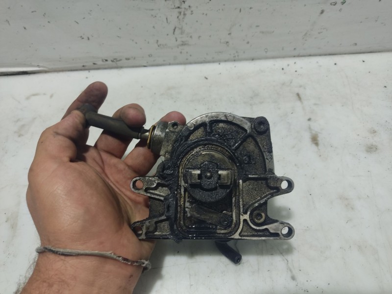 Recambio de bomba vacio / depresor freno para opel zafira a referencia OEM IAM 24406132 21100323 