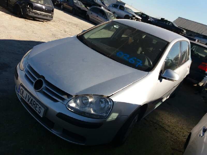 volkswagen golf v berlina (1k1) trendline   |   0.03 - ... | 2003 | 75 cv / 55 kw del año 2003