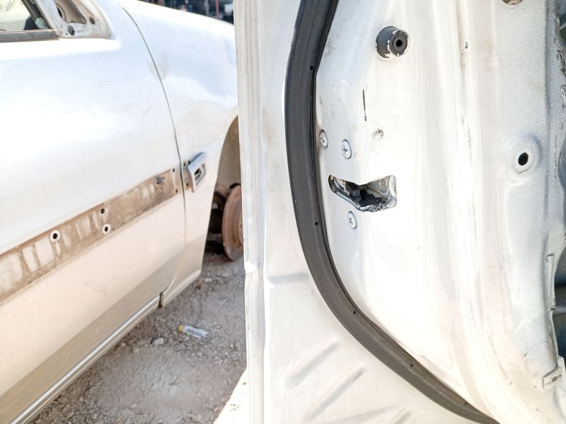 Recambio de cerradura puerta delantera izquierda para kia carens i monospace (fc, fj) 2.0 crdi referencia OEM IAM 0K2FB59310  