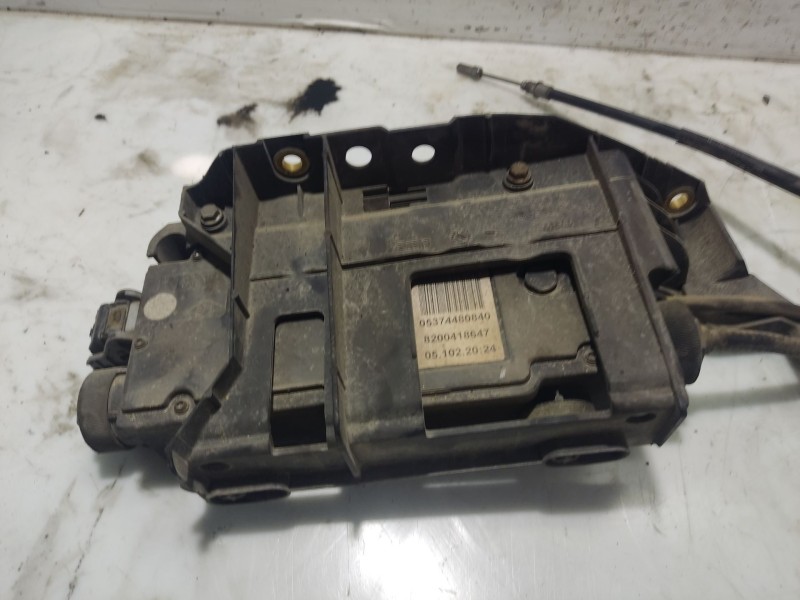 Recambio de freno de mano electrico para renault scénic ii (jm0/1_) 1.5 dci (jm0f) referencia OEM IAM 8200418647  