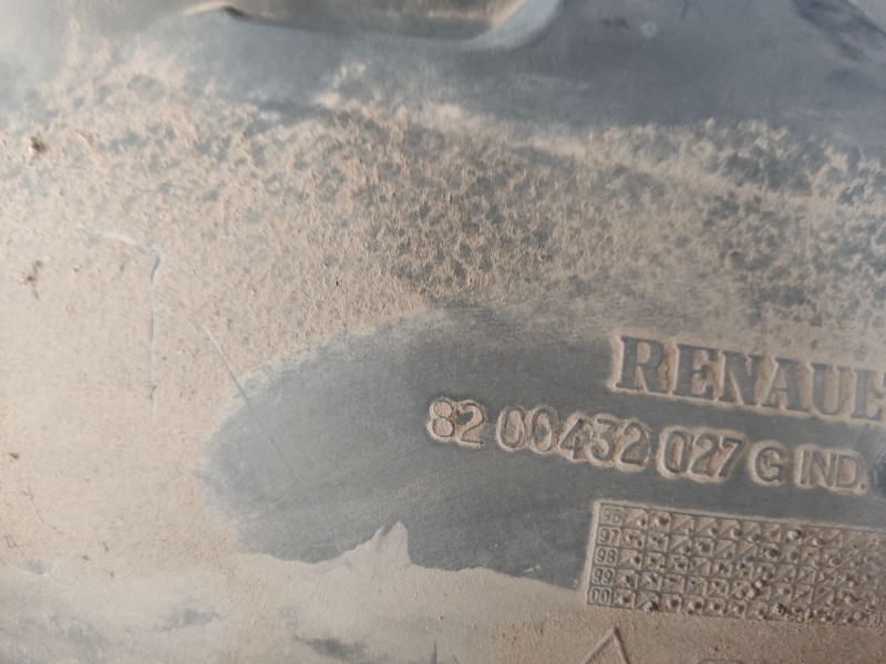 Recambio de paso de rueda delantero izquierdo para nissan interstar (x70) referencia OEM IAM 6382300QAD  