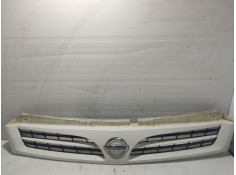 Recambio de calandra delantera de radiador para nissan interstar (x70) referencia OEM IAM 8200233587  