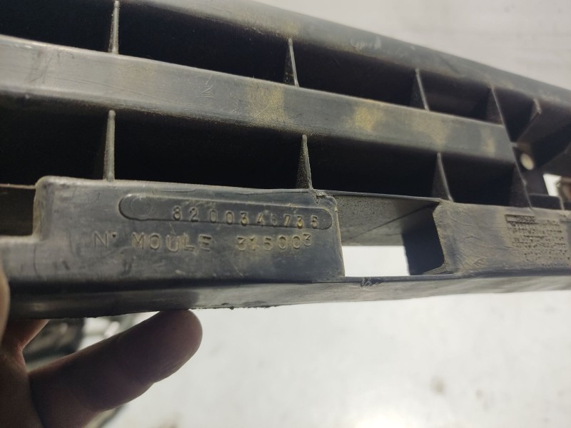 Recambio de moldura para nissan interstar (x70) referencia OEM IAM 8200346735  