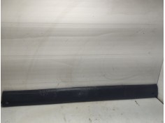 Recambio de moldura para nissan interstar (x70) referencia OEM IAM 7701692582  