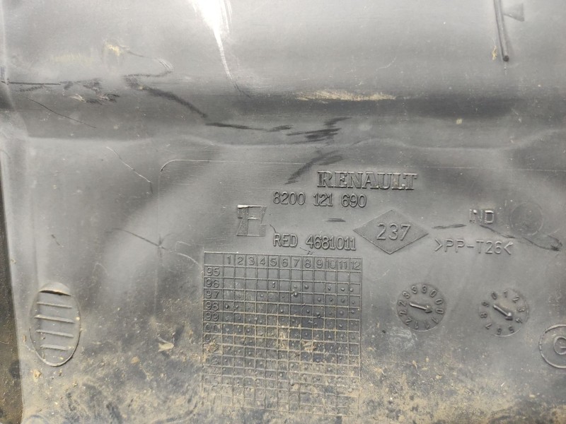 Recambio de moldura para nissan interstar (x70) referencia OEM IAM 8200121690  