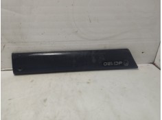 Recambio de moldura para nissan interstar (x70) referencia OEM IAM 7701692580  