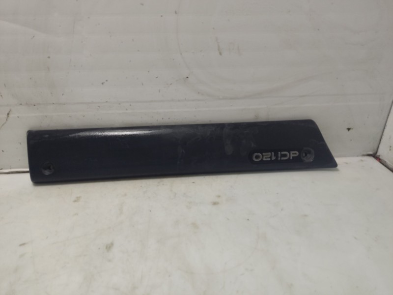 Recambio de moldura para nissan interstar (x70) referencia OEM IAM 7701692580  