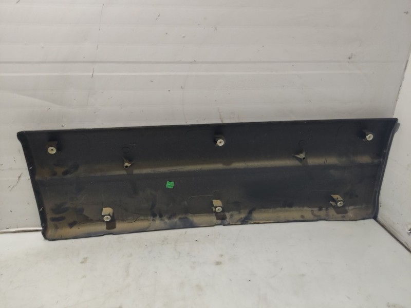 Recambio de moldura para nissan interstar (x70) referencia OEM IAM 820053832  