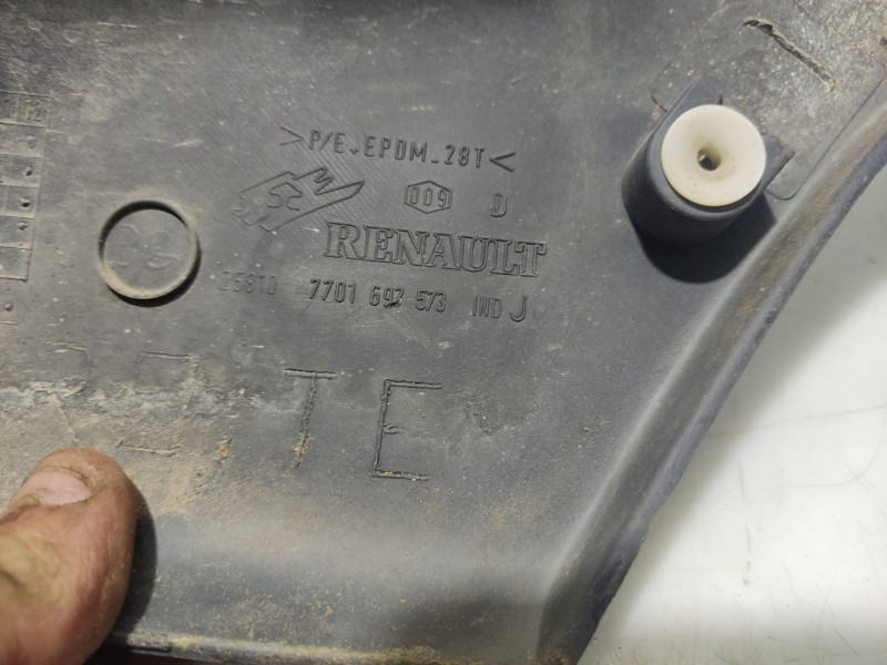 Recambio de moldura para nissan interstar (x70) referencia OEM IAM 770192573  