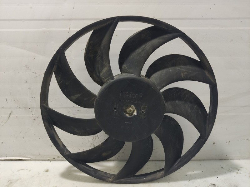 Recambio de electroventilador para nissan interstar (x70) referencia OEM IAM 8735672 989846b 