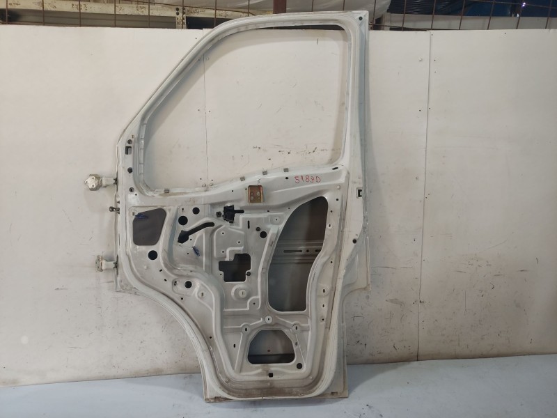 Recambio de puerta delantera derecha para nissan interstar (x70) referencia OEM IAM 8010000QAG  