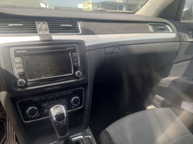 skoda superb ii (3t4) del año 2009