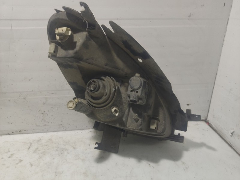 Recambio de faro izquierdo para citroën xsara picasso (n68) 2.0 hdi referencia OEM IAM 6204W0  
