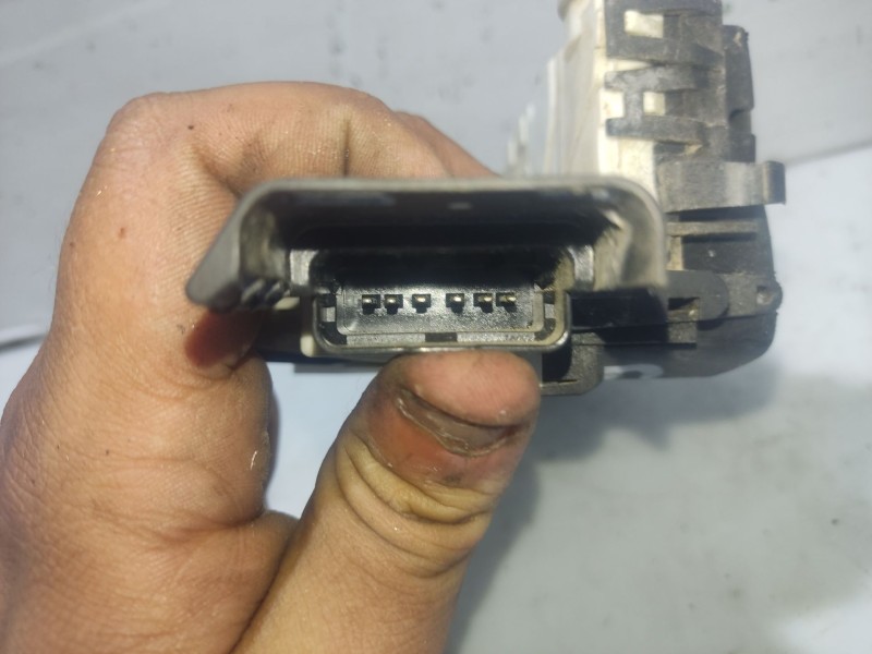 Recambio de cerradura puerta delantera izquierda para peugeot 308 referencia OEM IAM 9136CR  